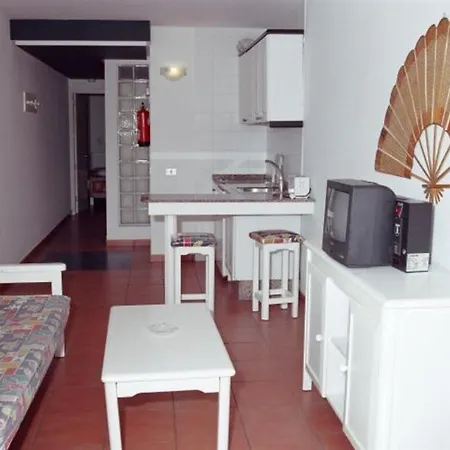 Isla Bonita Aparthotel 5*